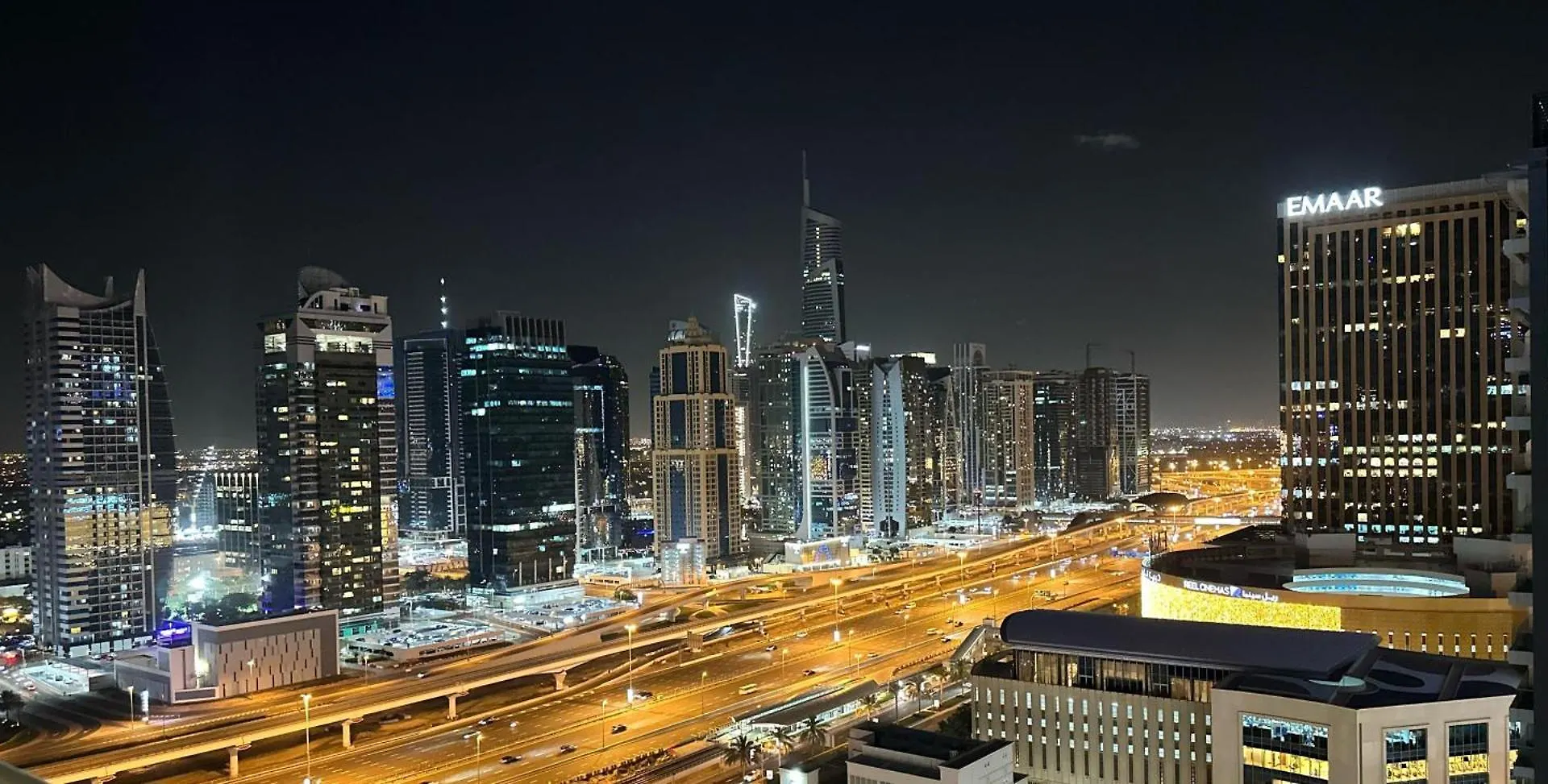 Spacious Modern 2 Bedroom Apartment Marina View 5 Min From Tram Dubai
